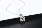 Trendy Square Chain Women's Pendant Necklace in Gold